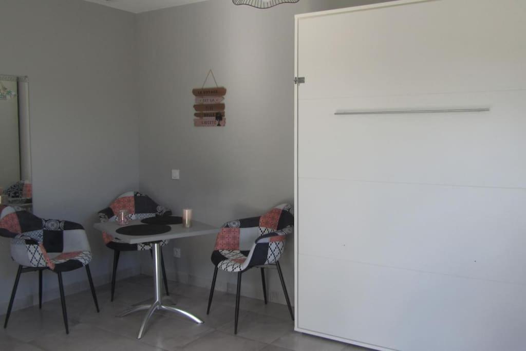 Studio Tout Confort Au Coeur Des Graves Portets Esterno foto